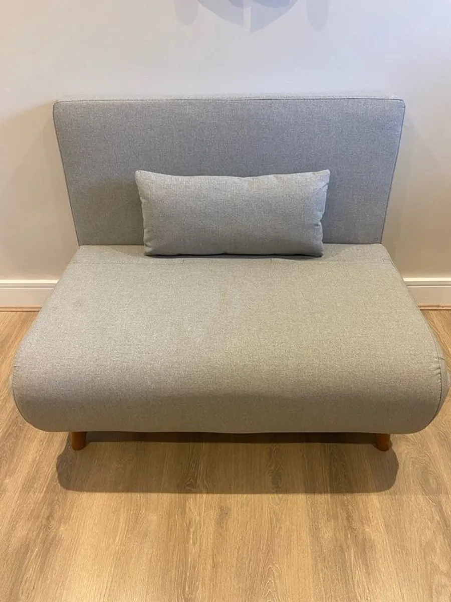 1 seater sofa bed - Image 1