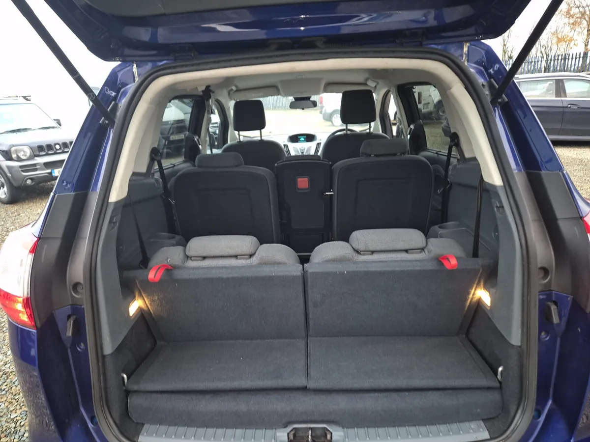 Ford C-Max 2015 7 seater Dsl mint condition - Image 3