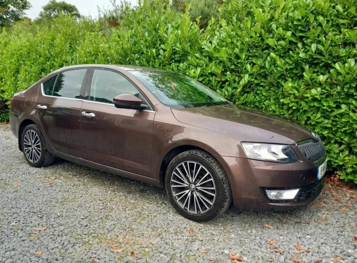 Skoda Octavia 2015 - Image 2