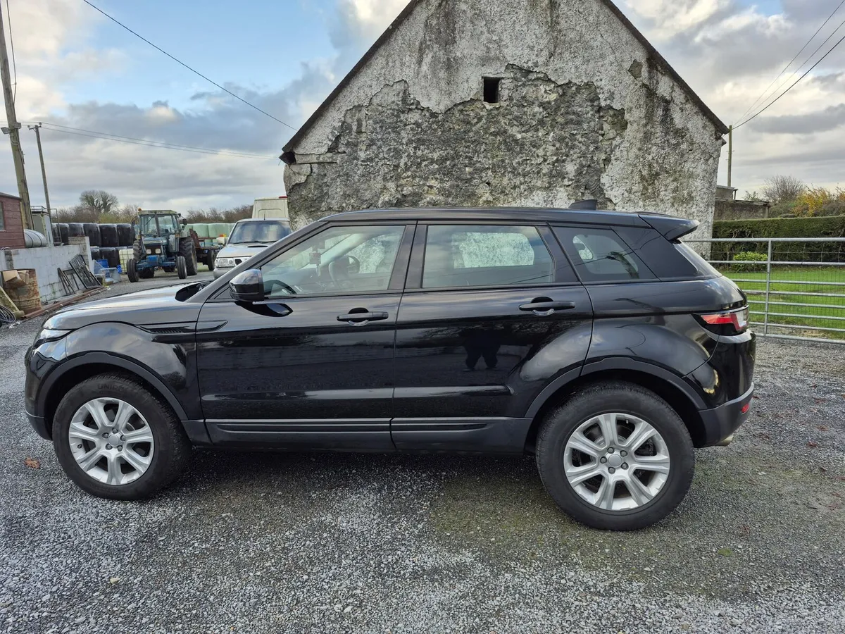 Range Rover - Image 2