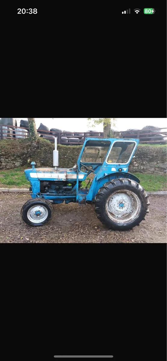 Ford 3000 Vintage Teactor - Image 2