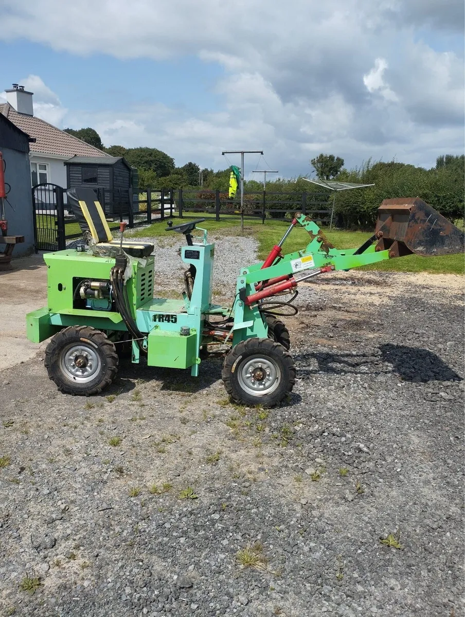 Mini loading shovel - Image 1