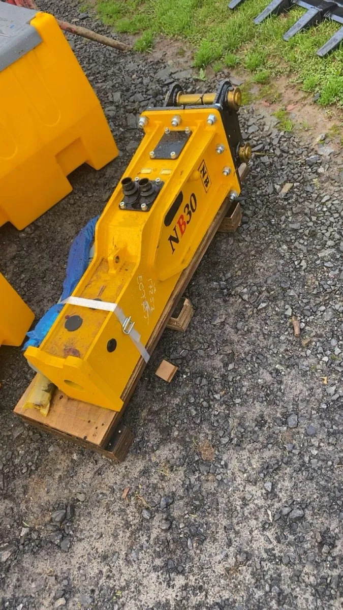 40mm pin Unused NB 30 Rock breaker suit 2-5t - Image 1