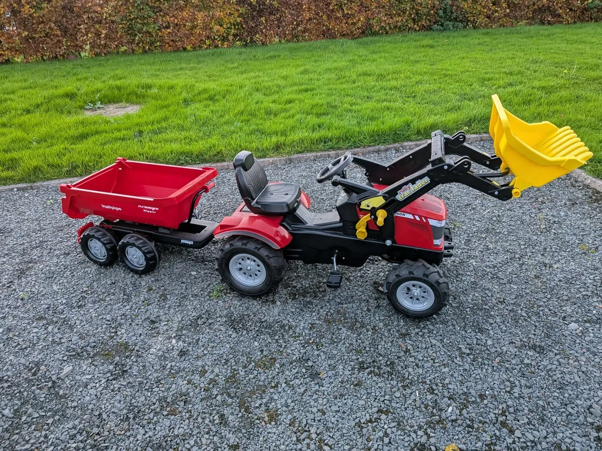 Kids Massey Ferguson 7726 Pedal Tractor - Image 4