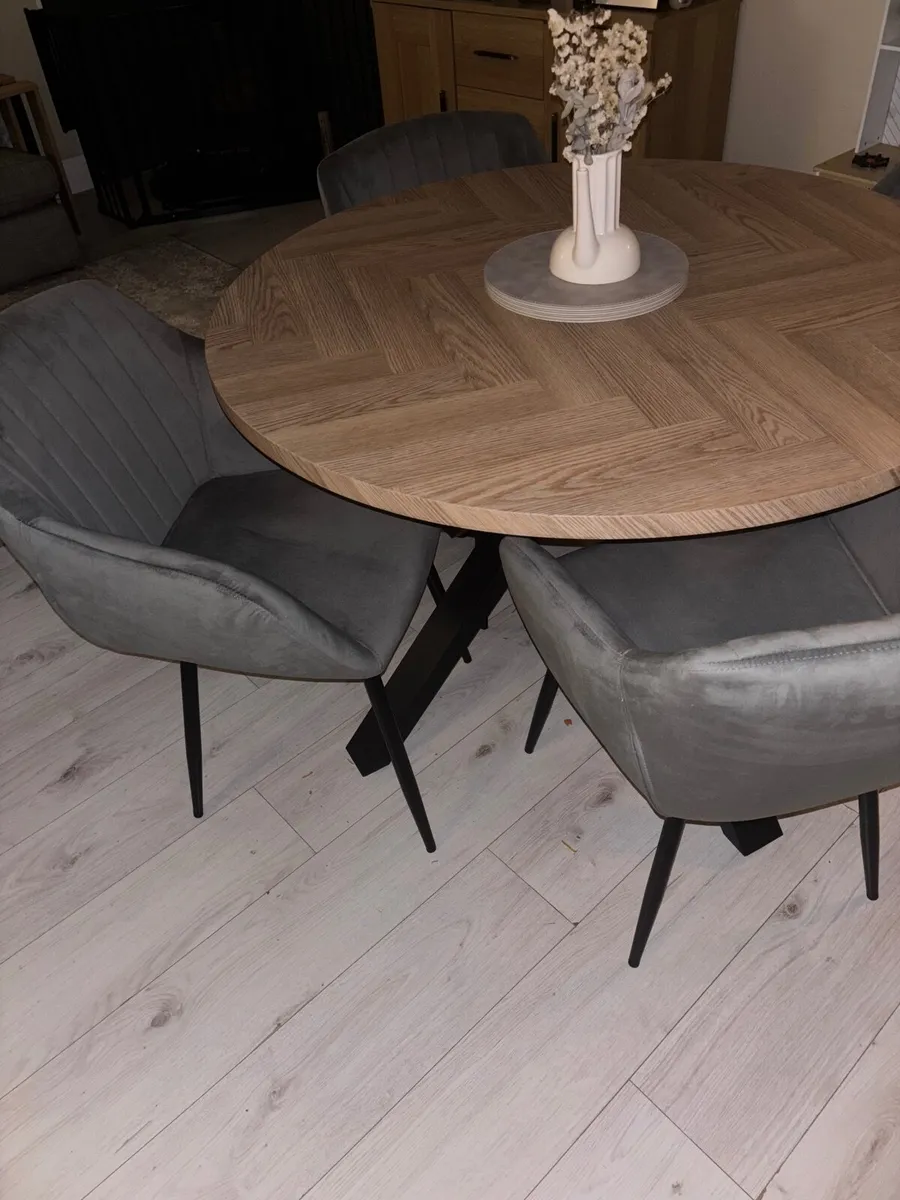 Dining chairs - Image 4