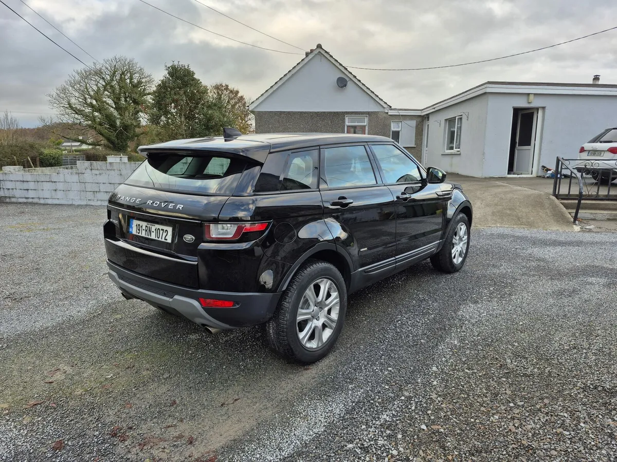 Range Rover - Image 4