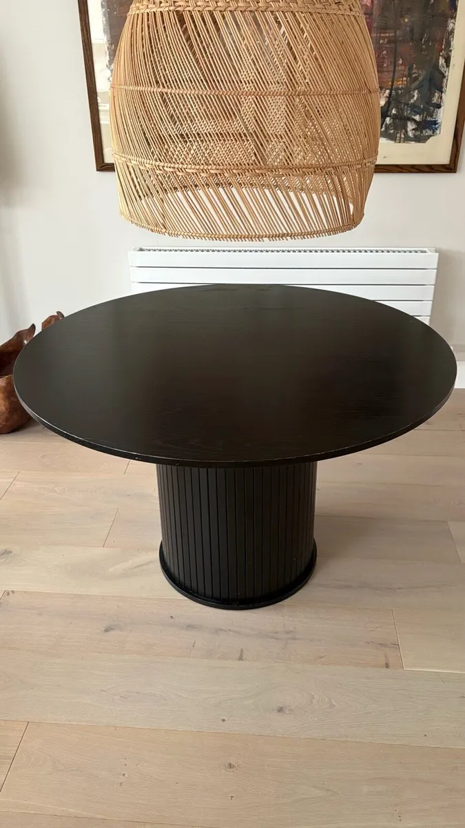 Round oak Dining Table - Image 2