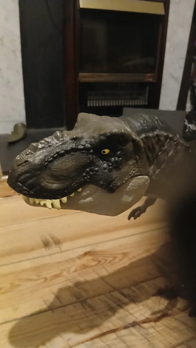 Super colossal t rex jurassic world - Image 1