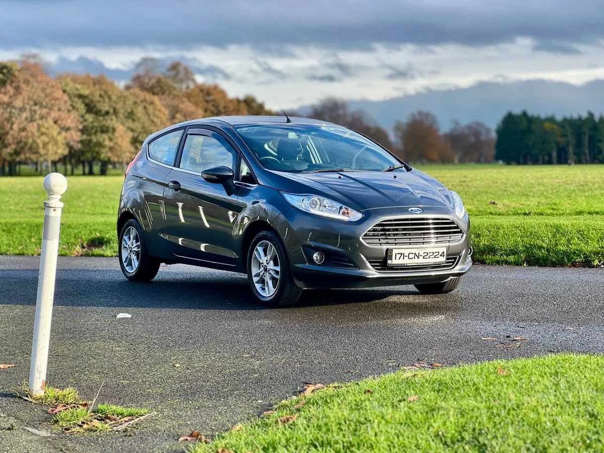2017 Ford Fiesta 1.2 ZETEC - Image 3