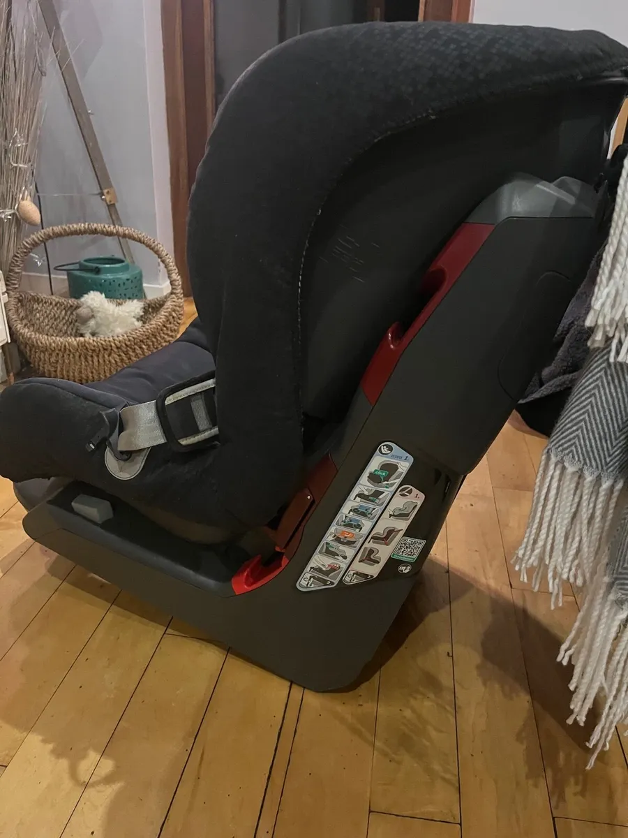 Britax Car seat - Image 3