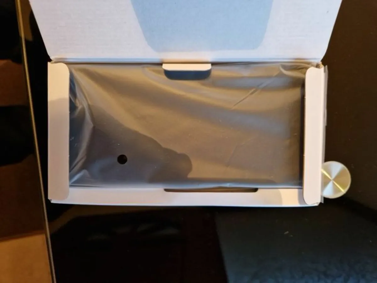 NEW TCL 40SE Smart Phone, 128GB, On Tesco Network - Image 4