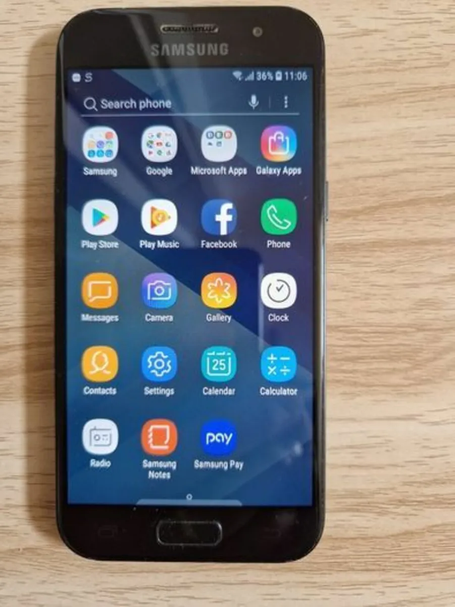 Samsung Galaxy A3 (2017) 2GB RAM, 16GB Storage - Image 3
