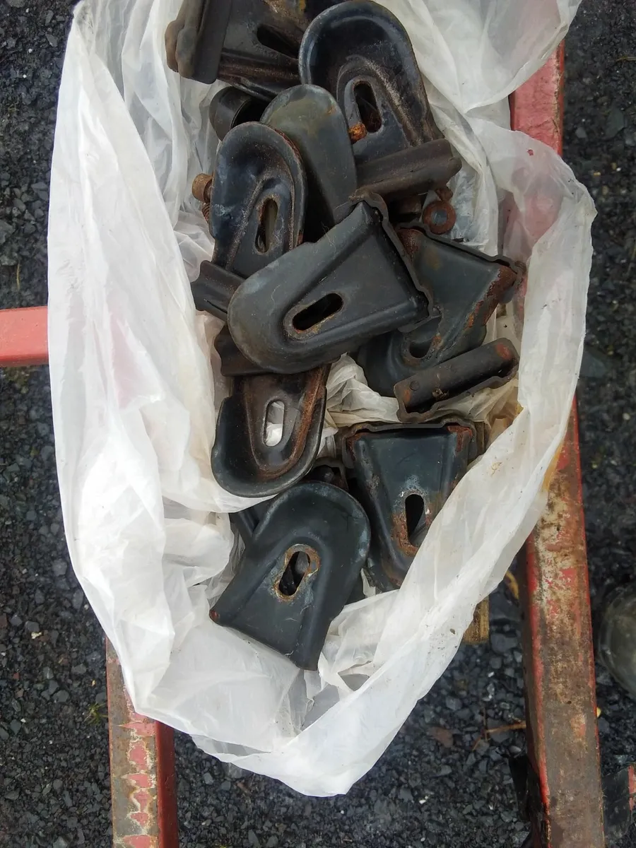 Roof racks - Image 3