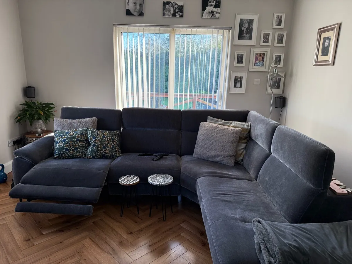 Right Hand Corner Sofa - Image 3