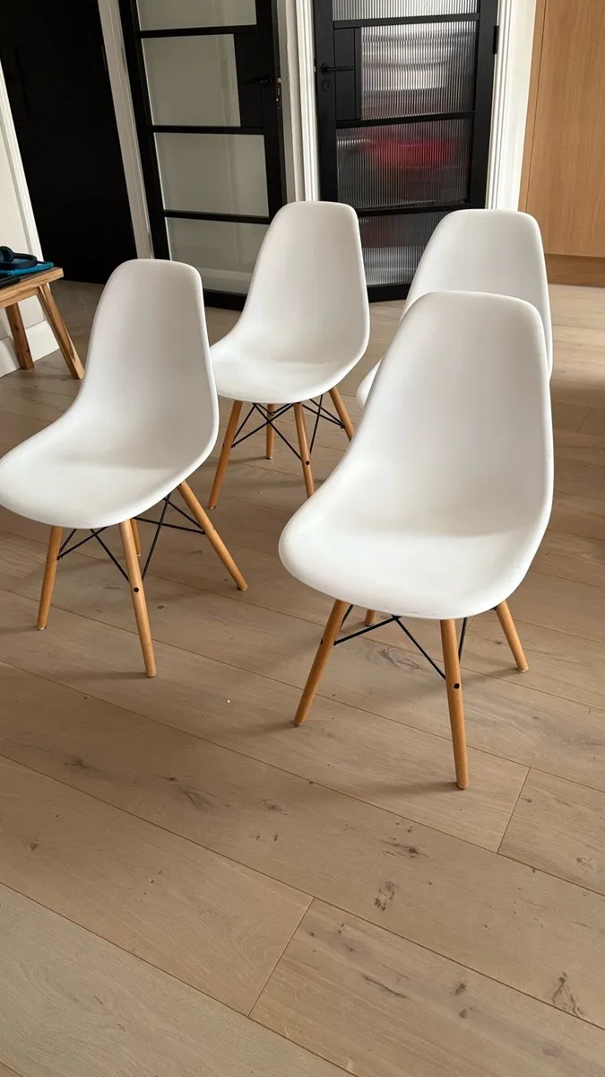 White dining chairs - Image 1