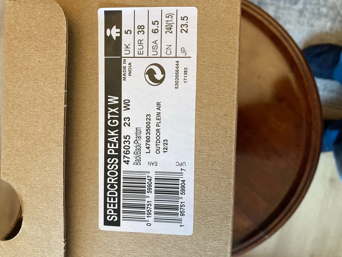 Salomon Speedcross walking shoes UK5 - Image 2