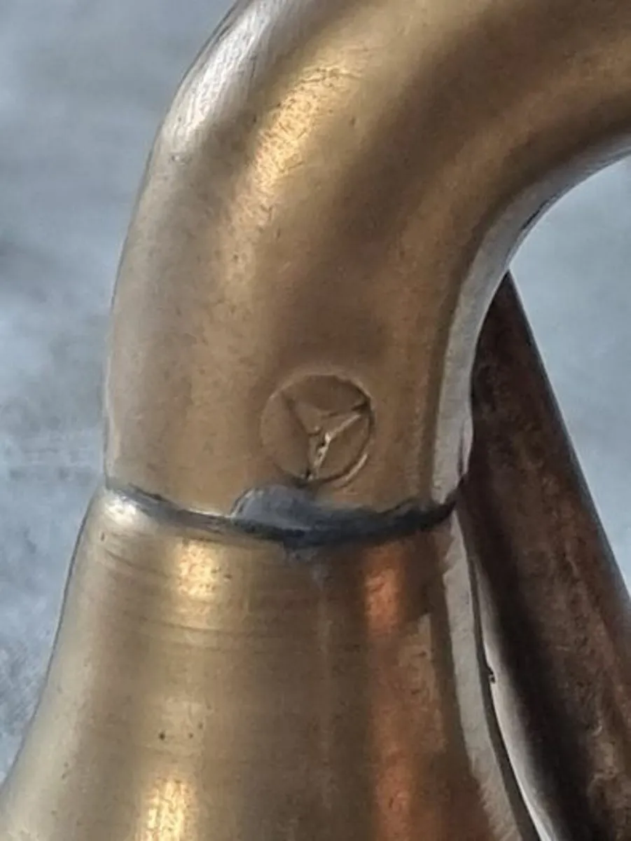 Old brass Mercedes car horn - Image 3