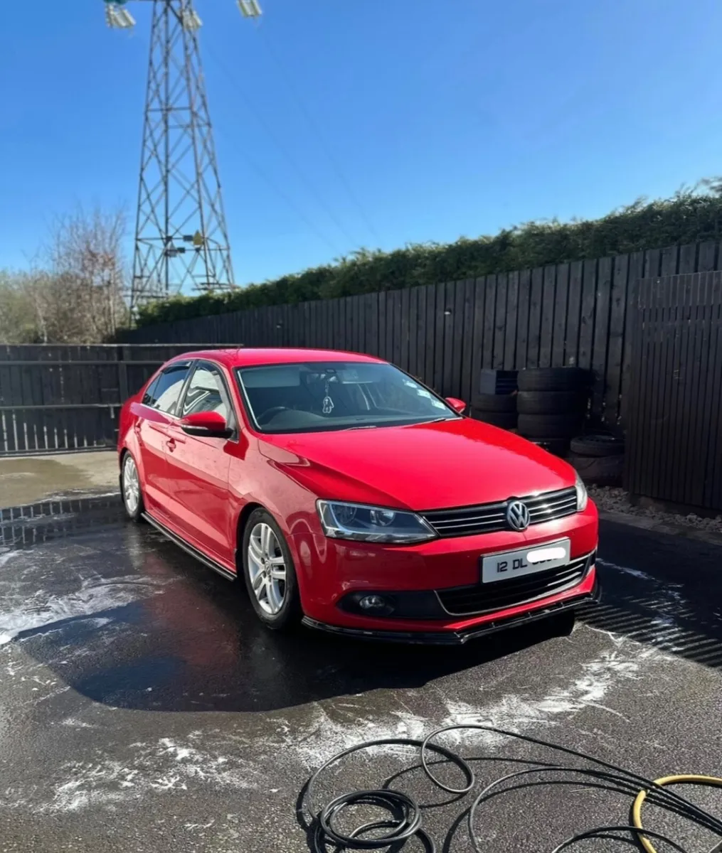 Volkswagen Jetta 2012 - Image 1