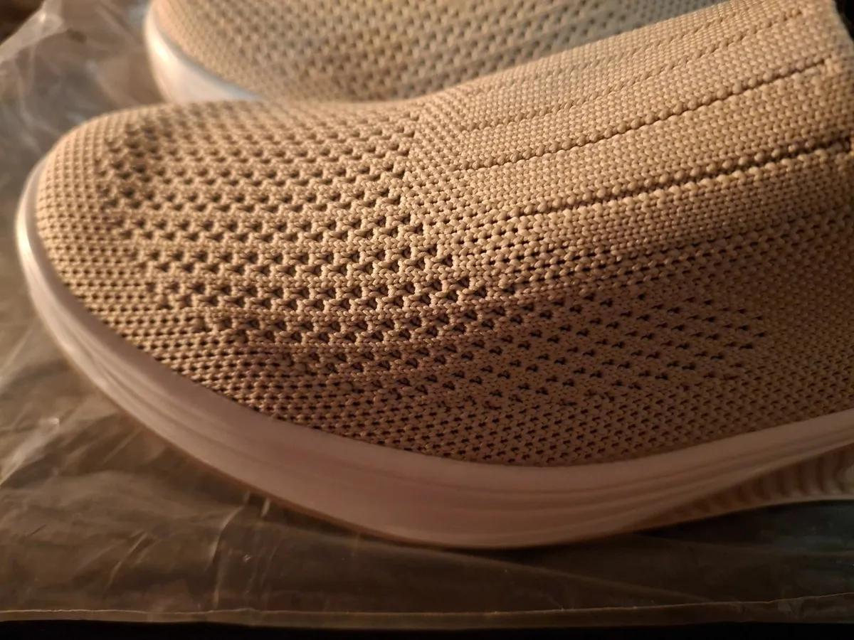 Brand New Lightweight Slip-On Runners . - Image 2