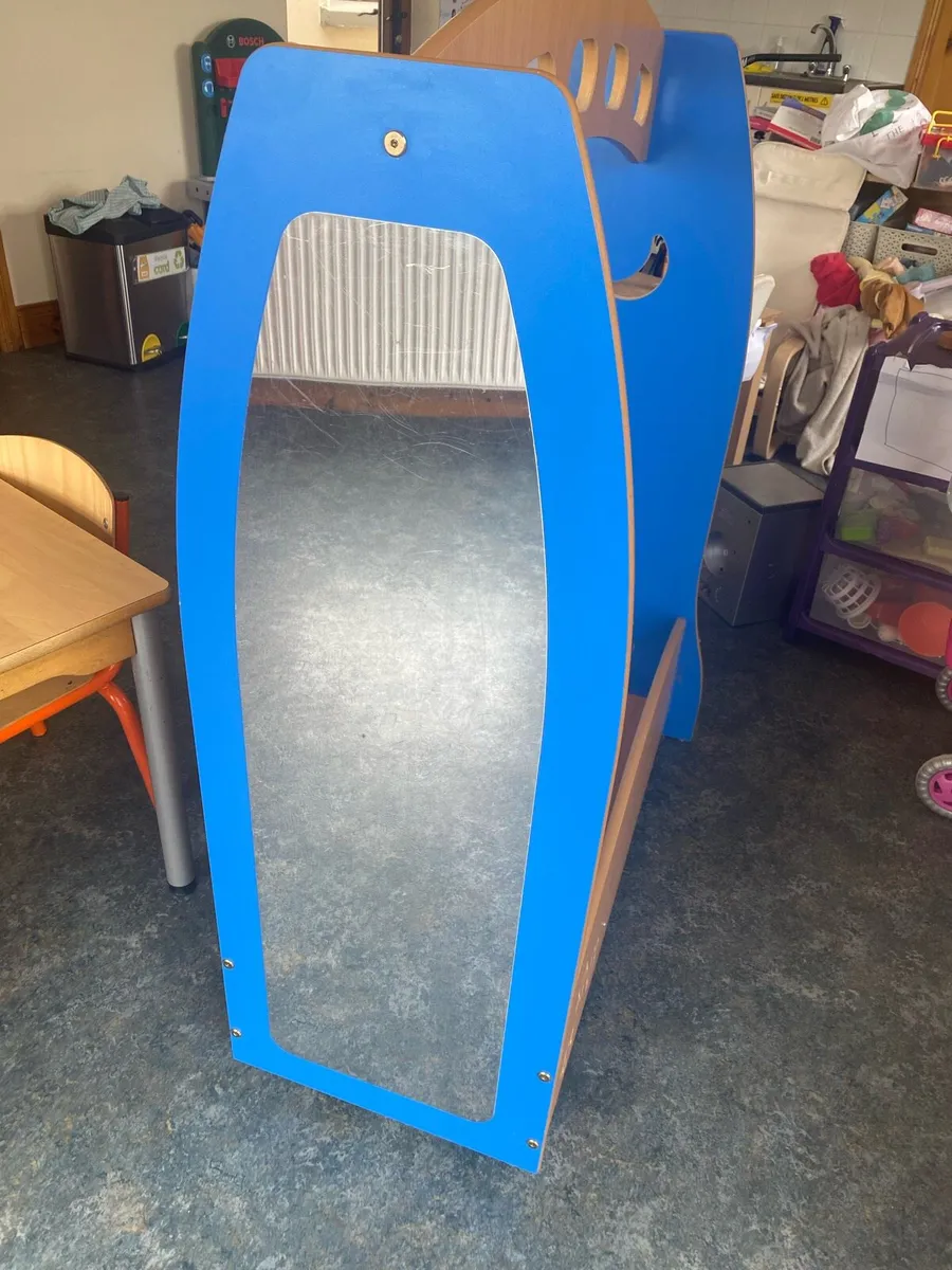 Dressing up Station - Image 2