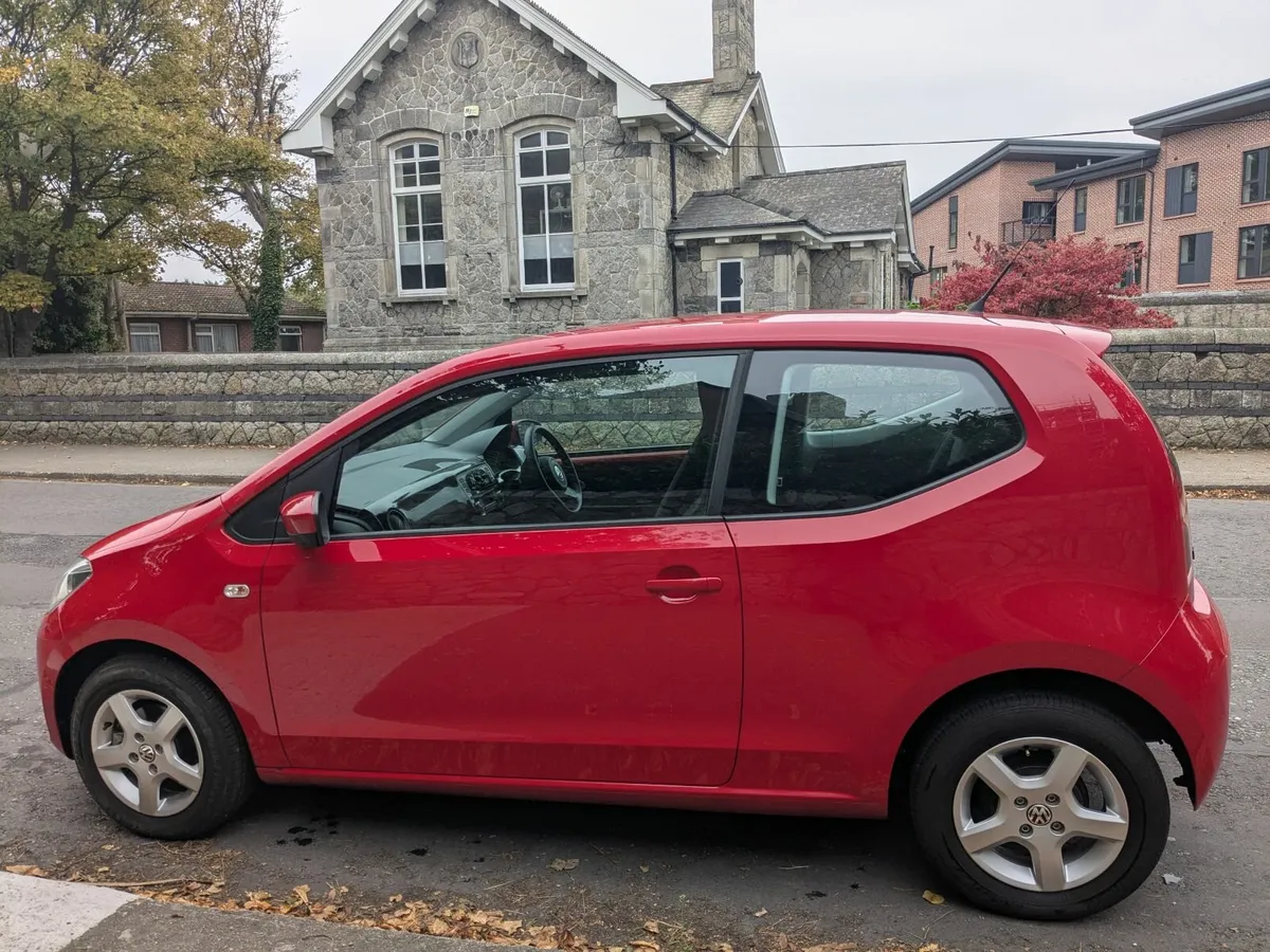 Volkswagen UP! 2013 - Image 1