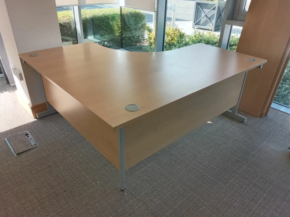 Delivery - 16 x Large Corner Office Desks - Image 4