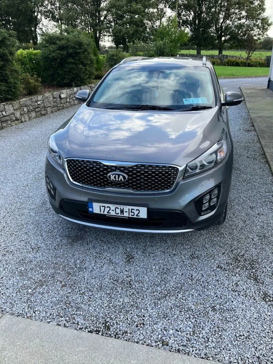 Kia Sorento 2017 - Image 2