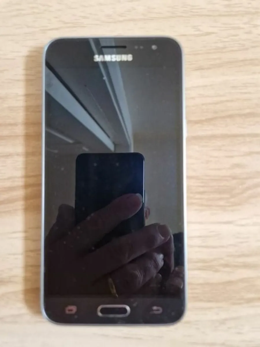Samsung Galaxy J3 (2016) Model: SM-J320FN, 8GB - Image 2