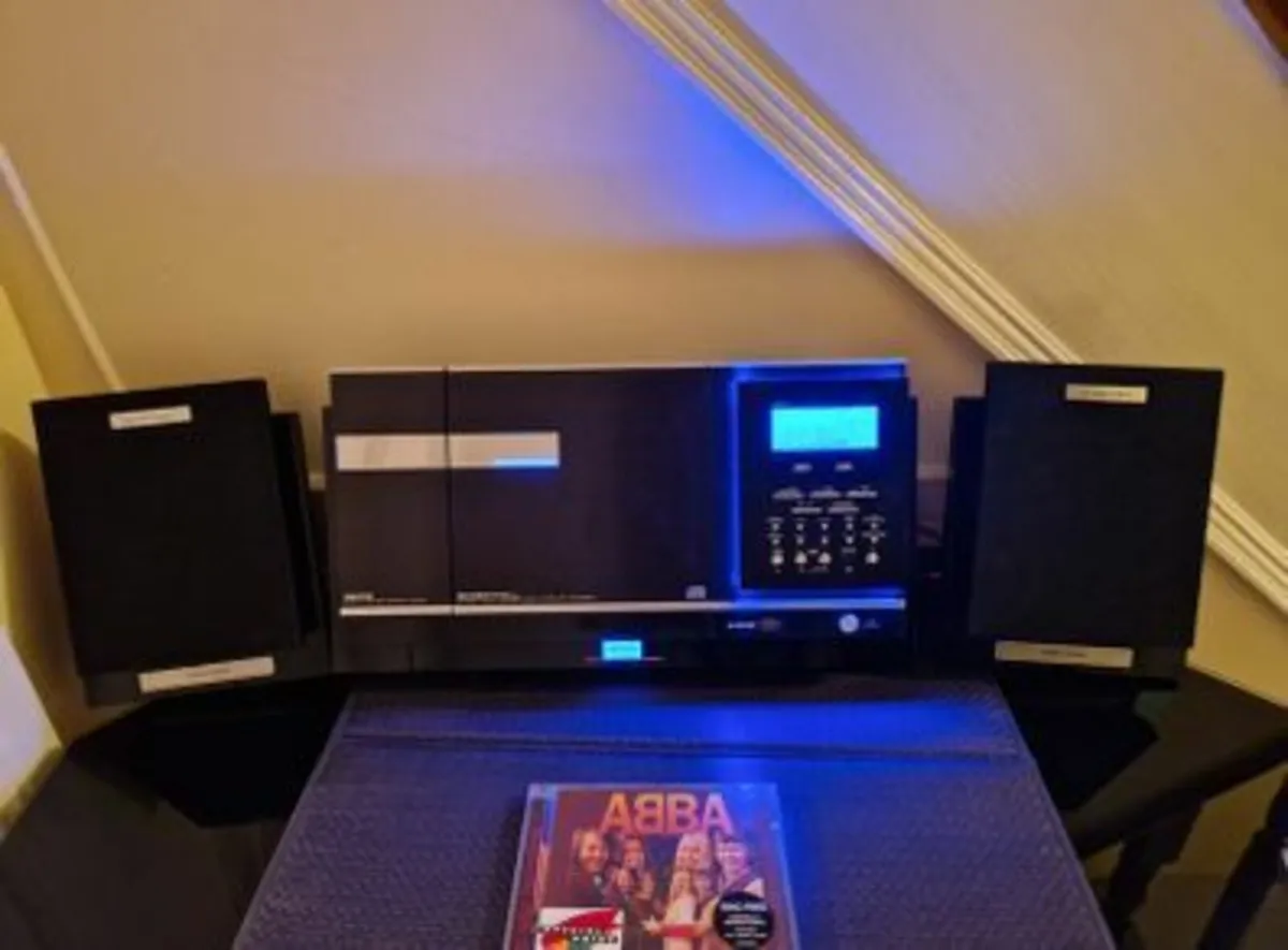 Morphy Richards Hifi System TUNER CD MP3 USB AUX - Image 1