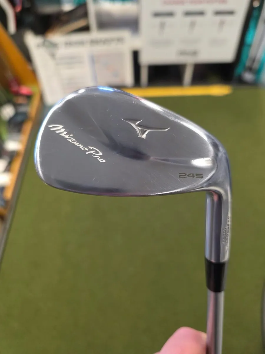 Mizuno Pro 245 Gap Wedge - Image 1