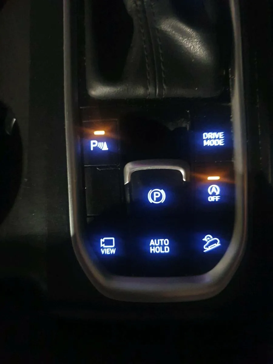 2018 HYUNDA SANTE FE 4WD AUTO EXECUTIVE 7 SEATER P - Image 3