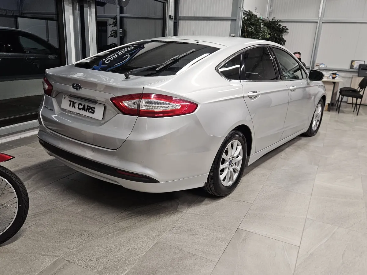 17 FORD MONDEO ZETEC 2.0 DIESEL - Image 2