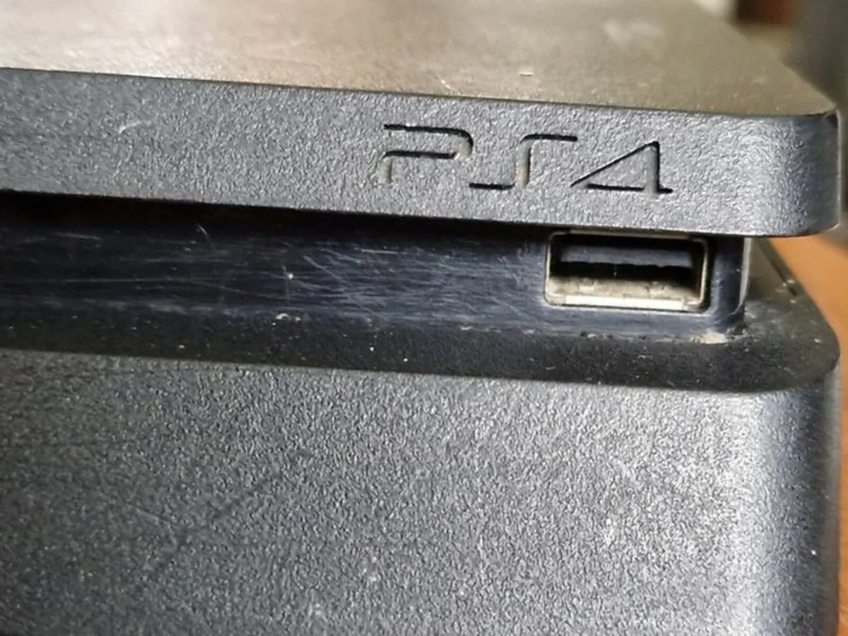 Playstation 4, Power & HDMI Cables, 2 Controllers - Image 2