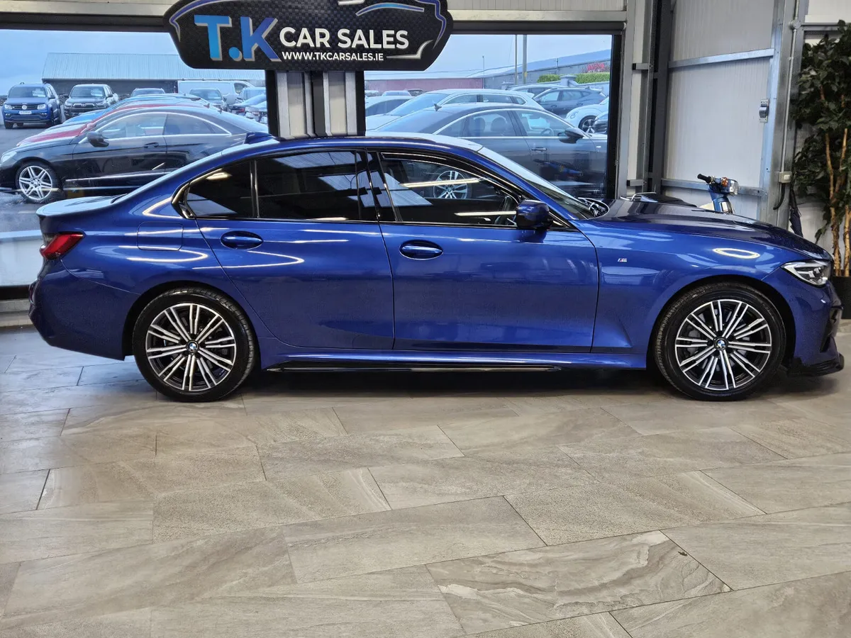 211 BMW 330 e- SERIES M-SPORT PLUG IN  HYBRID - Image 2