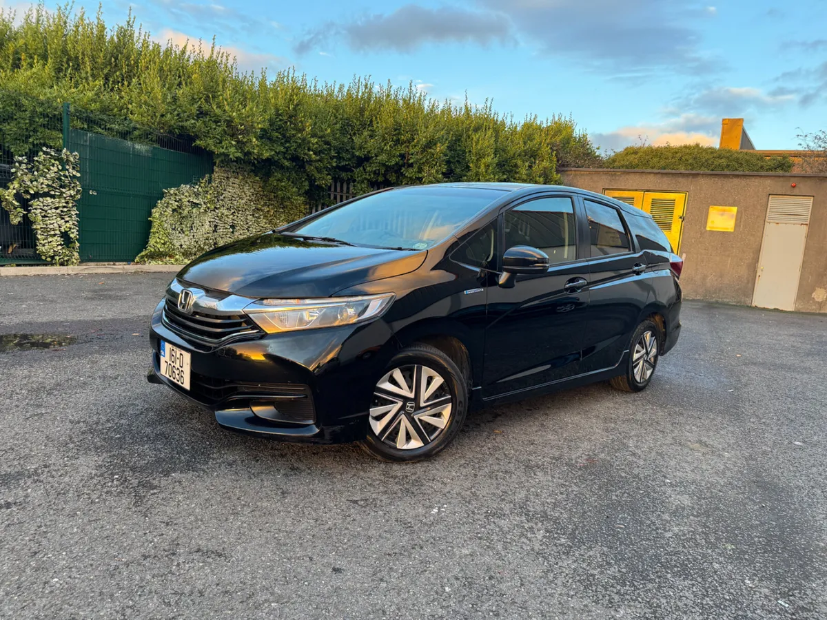 Honda Shuttle 2016 Automatic 1.5 hybrid - Image 1