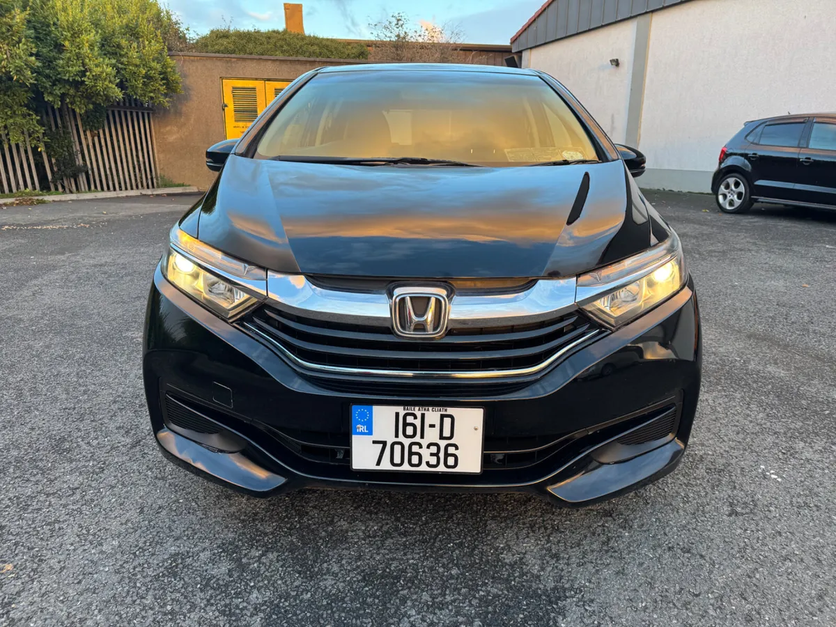 Honda Shuttle 2016 Automatic 1.5 hybrid - Image 3