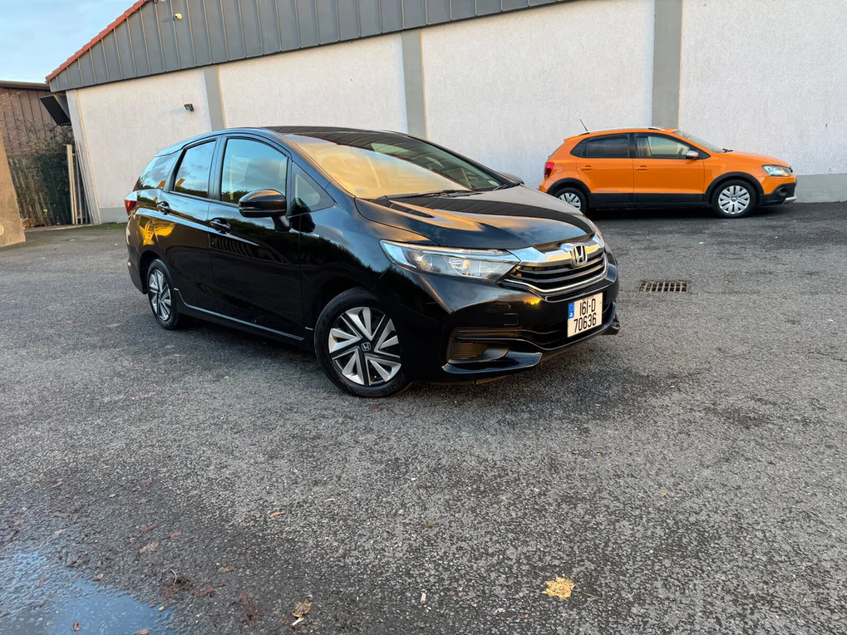 Honda Shuttle 2016 Automatic 1.5 hybrid - Image 2