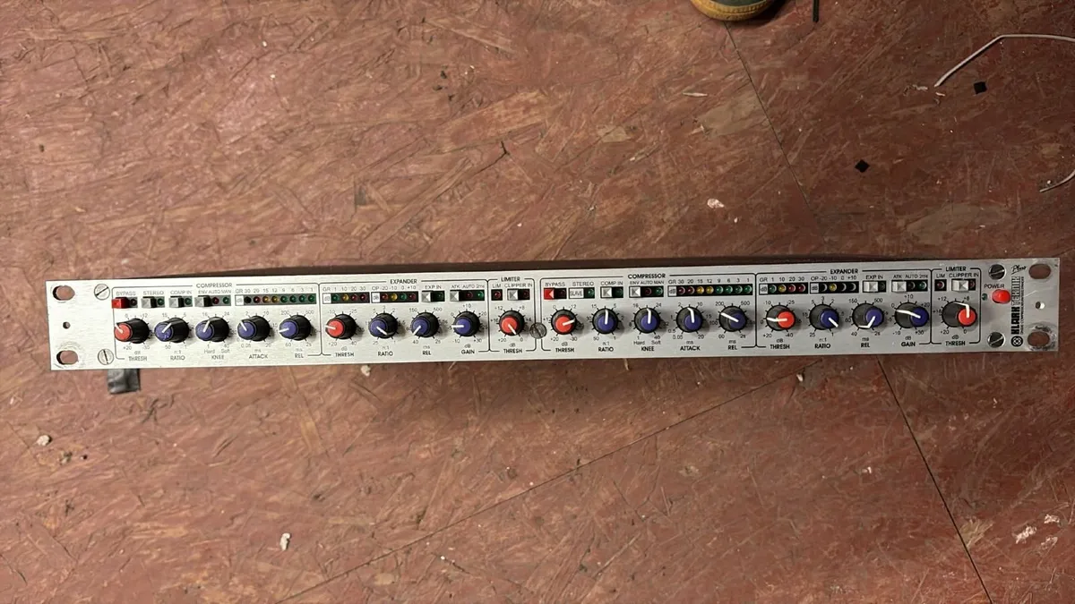 Klark Teknik DN504 Dual Compressor / Expander / Li - Image 1