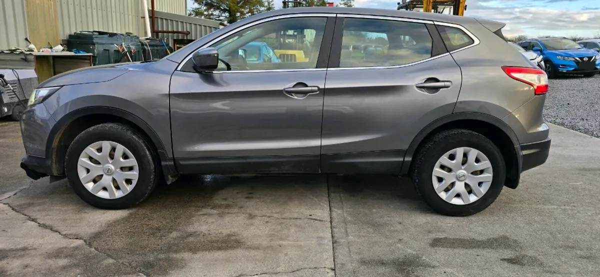 152 NISSAN QASHQAI DIESEL - Image 2