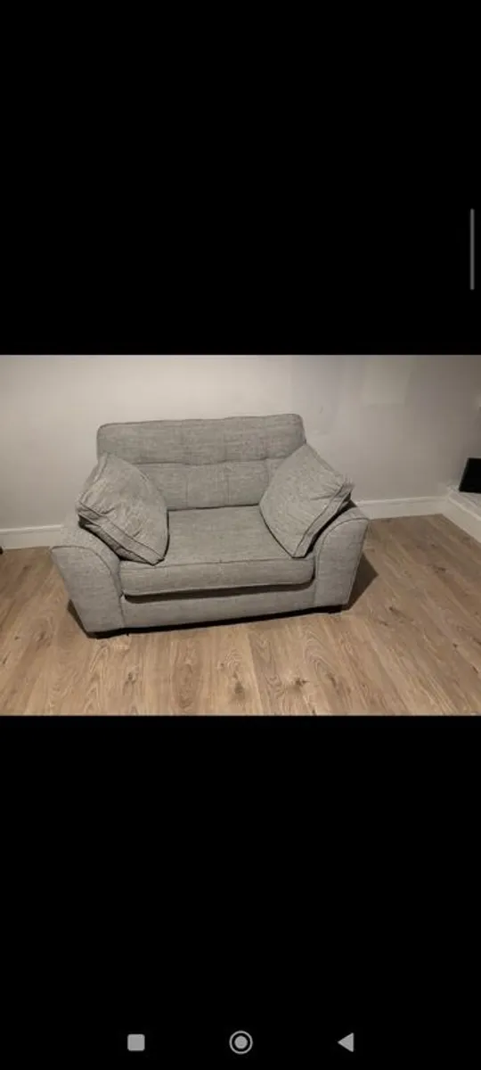 sofa - Image 3