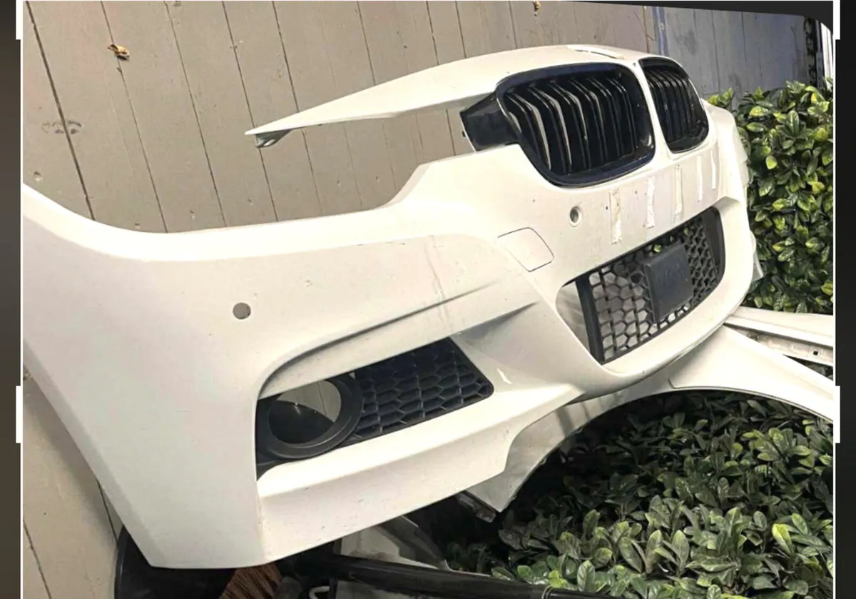 BMW f30 2015 - Image 3