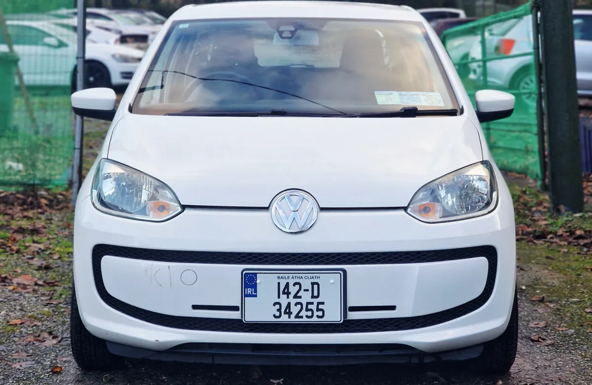 Volkswagen up! 2014 - Image 1
