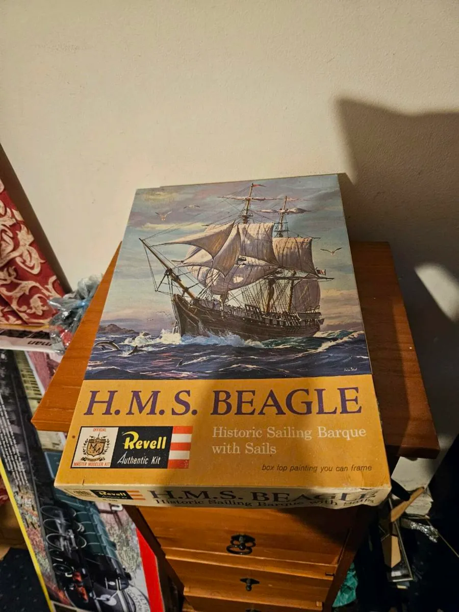 Airfix Revell HMS Beagle - Image 1