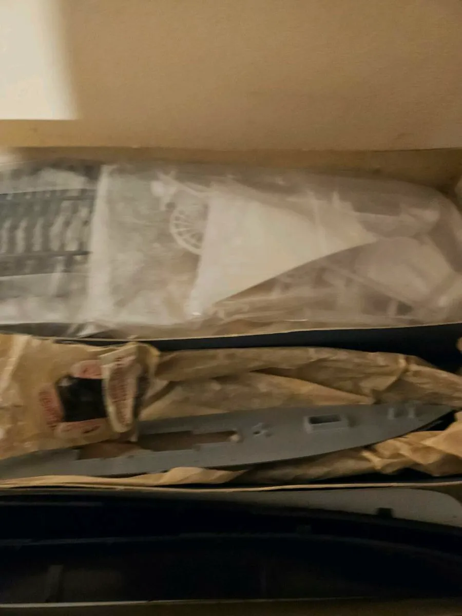 Airfix Frog Model Ship - Image 4