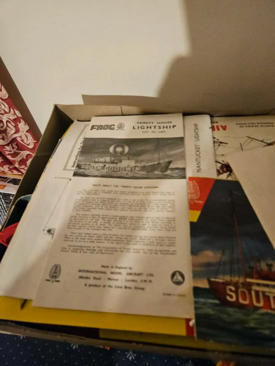 Airfix Frog Light Ship - Image 3