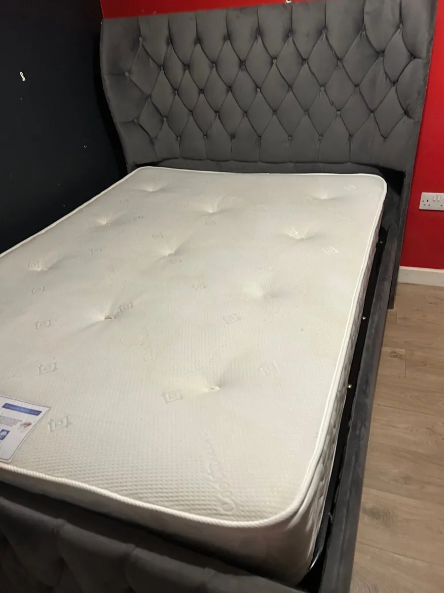 Double bed - Image 3