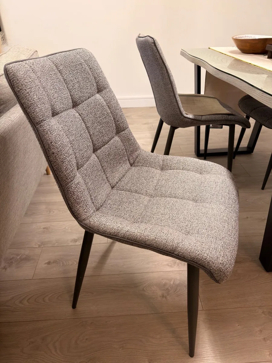 Dining table set inclusive of four dining chairs - Image 2