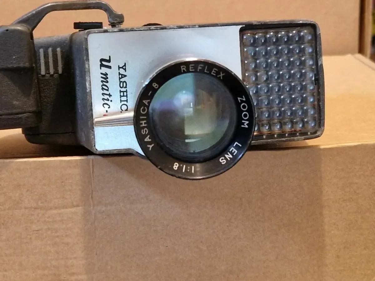YASHICA UMatic-G, 8mm Film Camera - Image 1