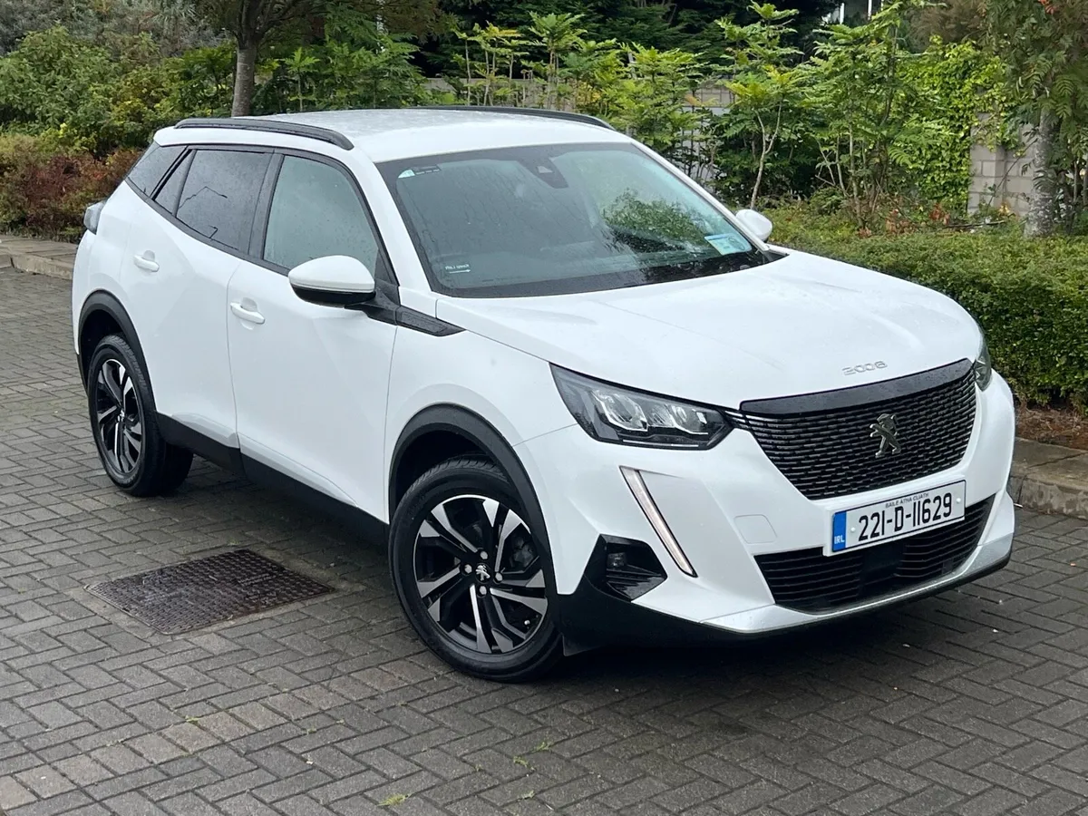 2022 PEUGEOT 2008 1.2 PETROL ALLURE WARRANTY - Image 3