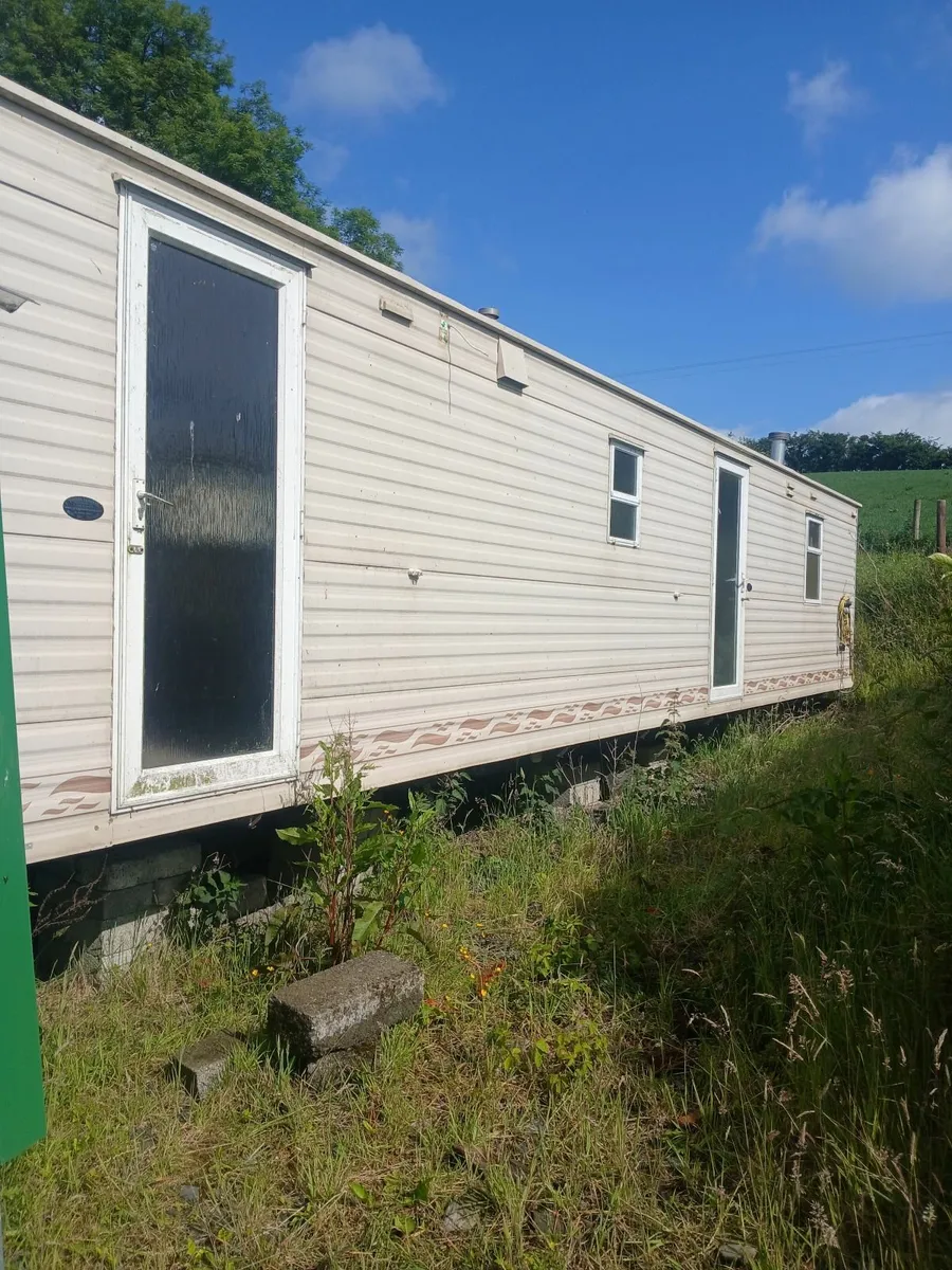 Mobile home - Image 1